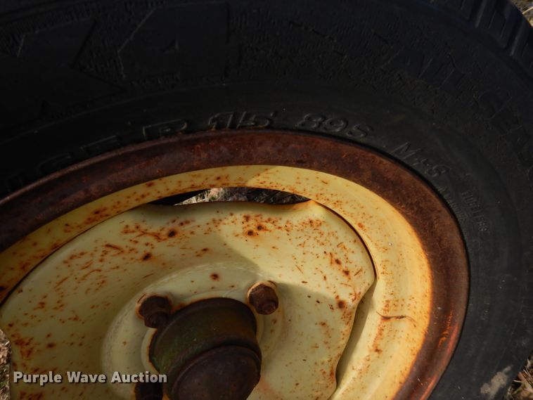 image for item GK9478 John Deere 1100 chisel