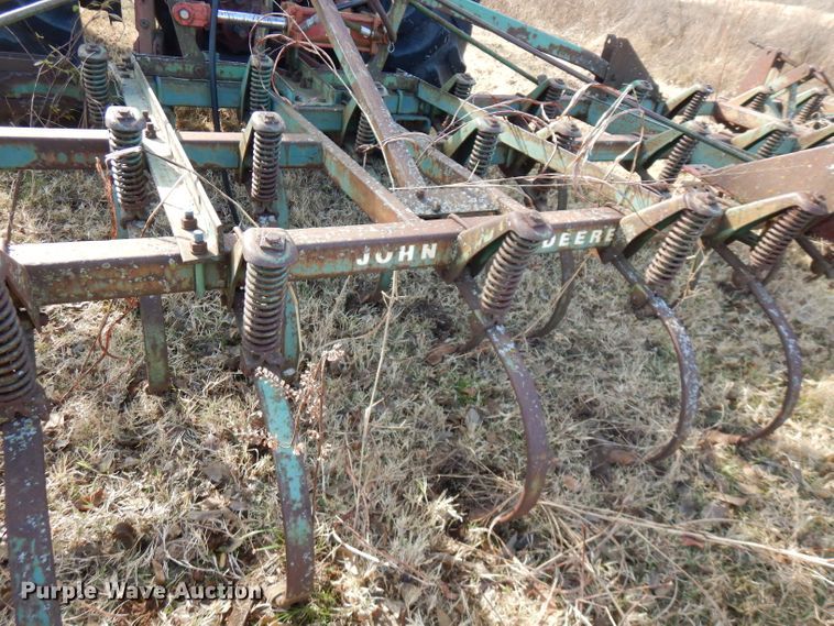 image for item GK9478 John Deere 1100 chisel