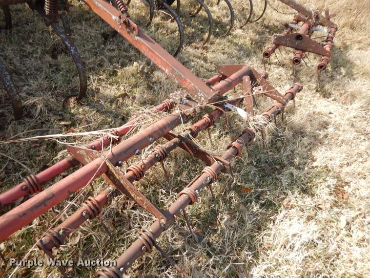 image for item GK9478 John Deere 1100 chisel