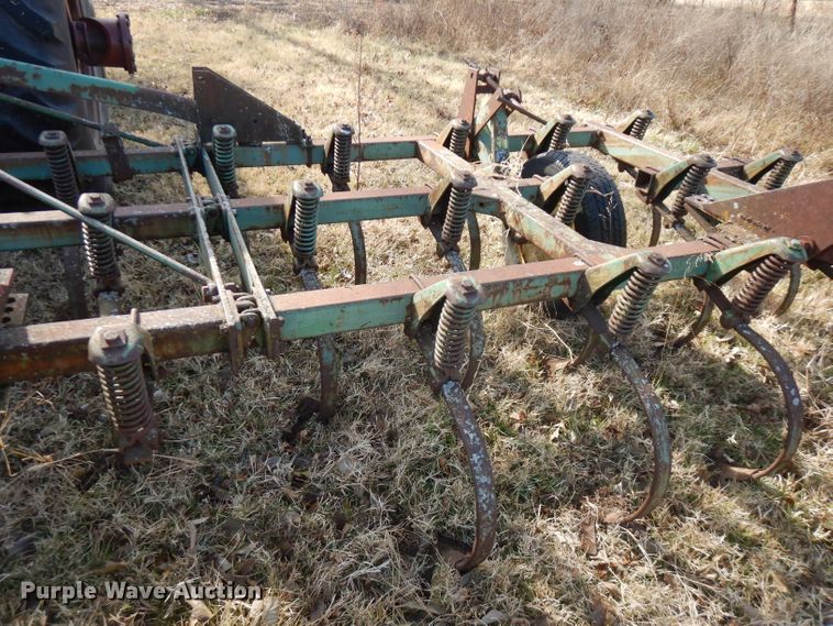 image for item GK9478 John Deere 1100 chisel