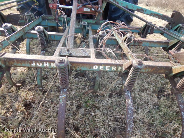 image for item GK9478 John Deere 1100 chisel