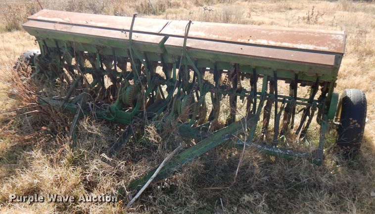 image for item GK9479 John Deere planter