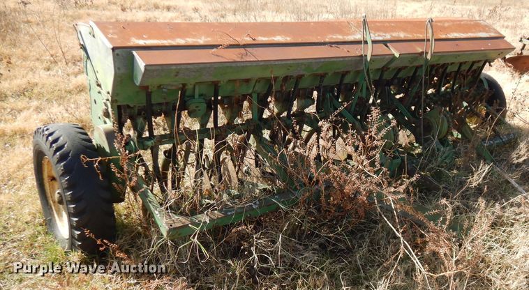 image for item GK9479 John Deere planter