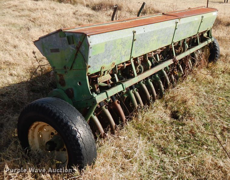 image for item GK9479 John Deere planter