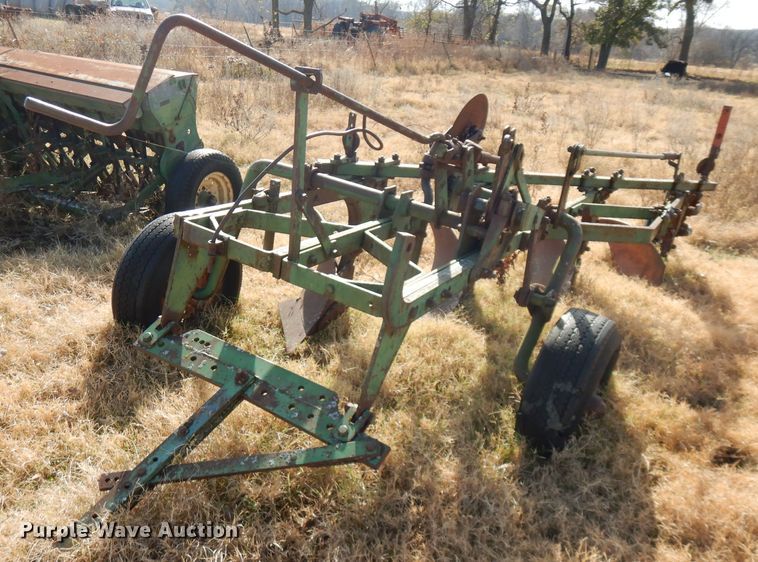 image for item GK9480 John Deere four bottom plow