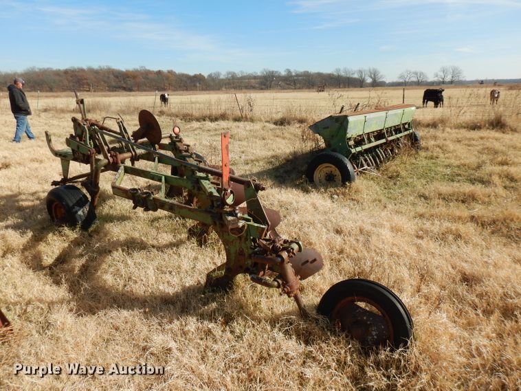 image for item GK9480 John Deere four bottom plow