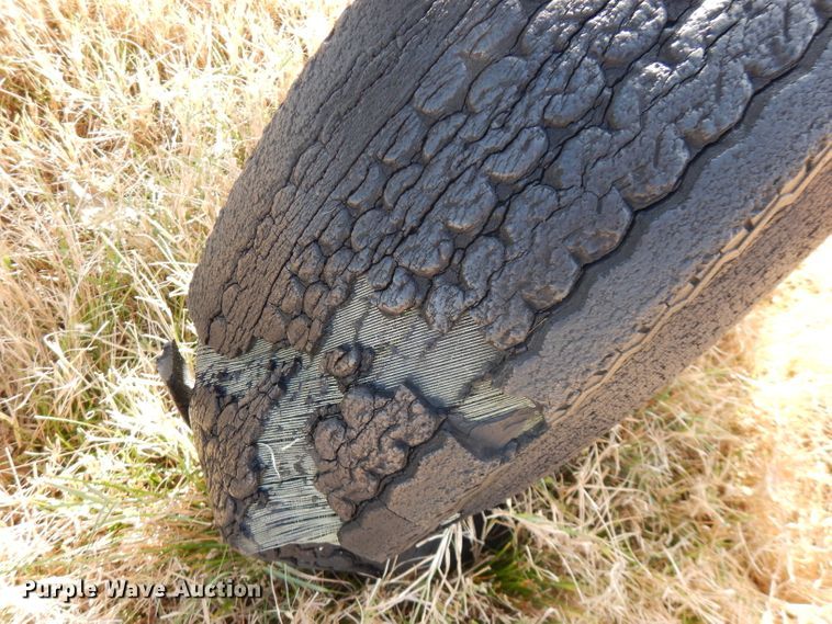 image for item GK9480 John Deere four bottom plow