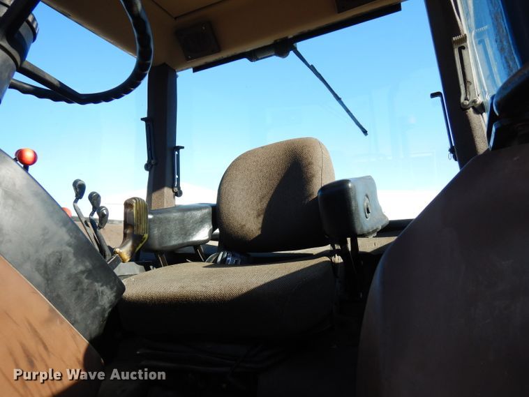 image for item GK9491 1989 John Deere 3155  MFWD tractor