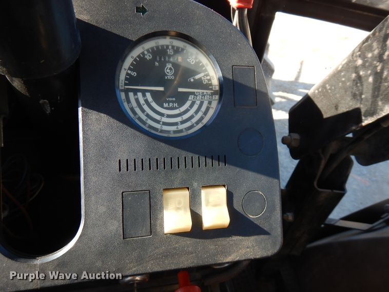 image for item GK9491 1989 John Deere 3155  MFWD tractor