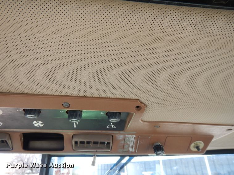 image for item GK9491 1989 John Deere 3155  MFWD tractor