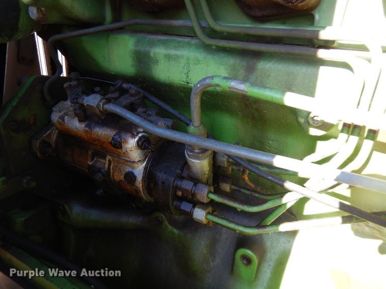 image for item GK9491 1989 John Deere 3155  MFWD tractor