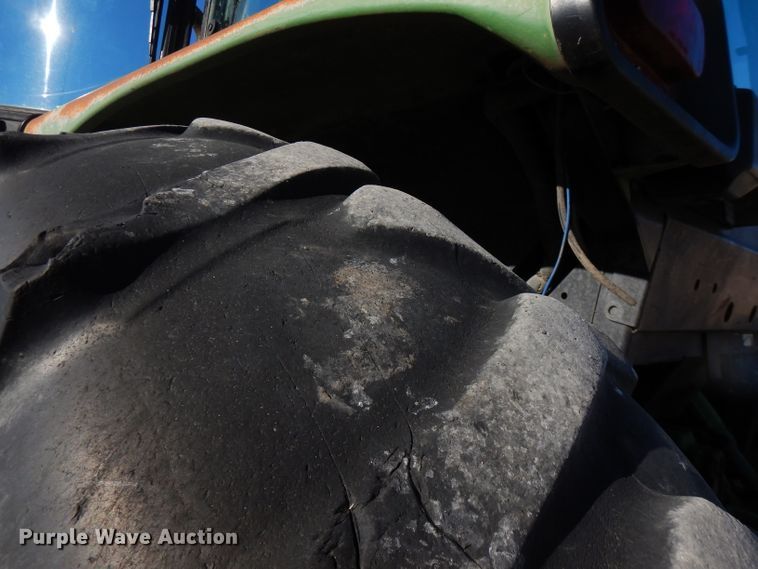 image for item GK9491 1989 John Deere 3155  MFWD tractor