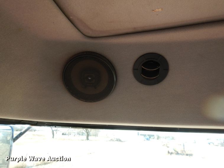 image for item GK9493 1999 Hesston 8550  windrower