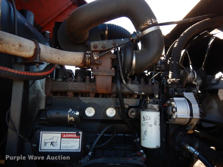 image for item GK9493 1999 Hesston 8550  windrower