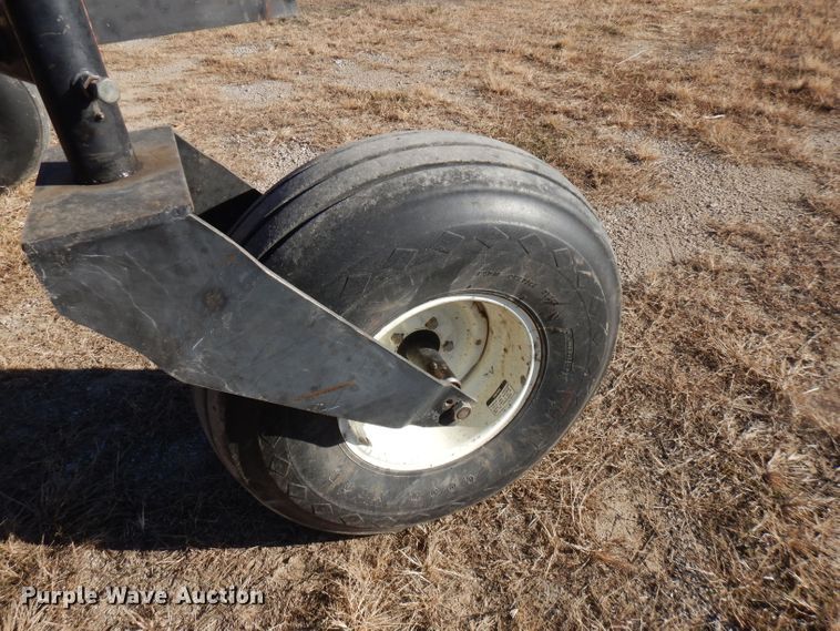 image for item GK9493 1999 Hesston 8550  windrower