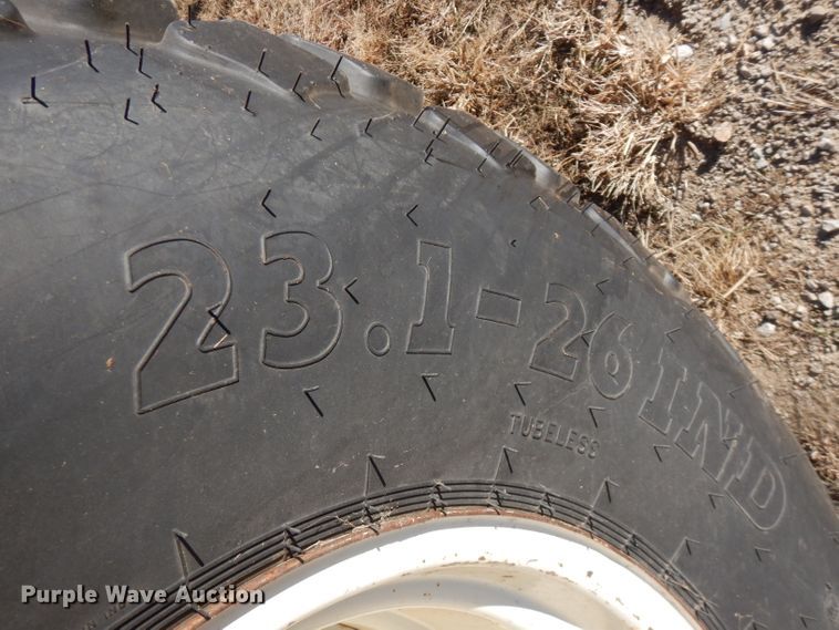 image for item GK9493 1999 Hesston 8550  windrower