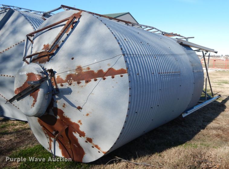 image for item GK9594 Grain bin