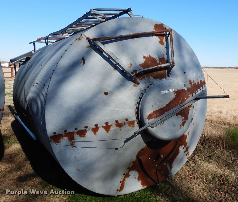 image for item GK9594 Grain bin