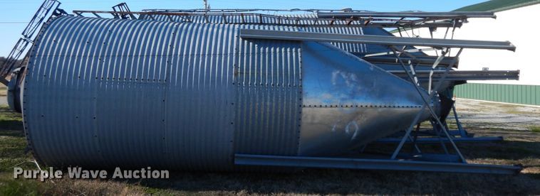 image for item GK9594 Grain bin