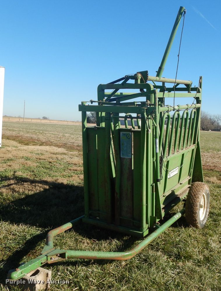 image for item GK9632 Super chute 2401 livestock chute