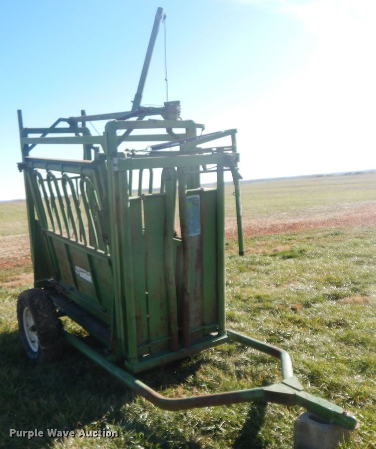 image for item GK9632 Super chute 2401 livestock chute