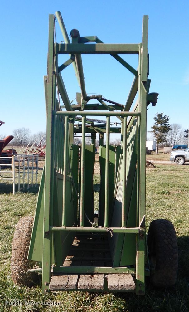 image for item GK9632 Super chute 2401 livestock chute