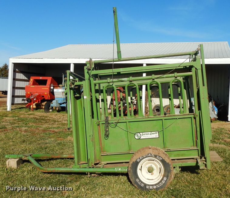image for item GK9632 Super chute 2401 livestock chute