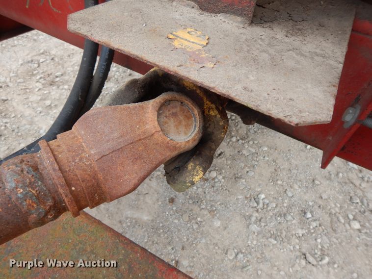 image for item GK9642 Farm Hand F880B tub grinder