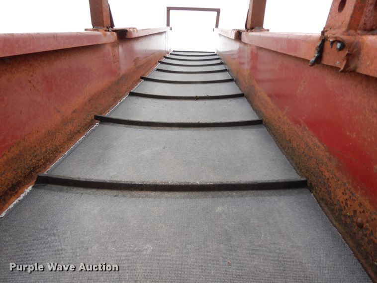 image for item GK9642 Farm Hand F880B tub grinder