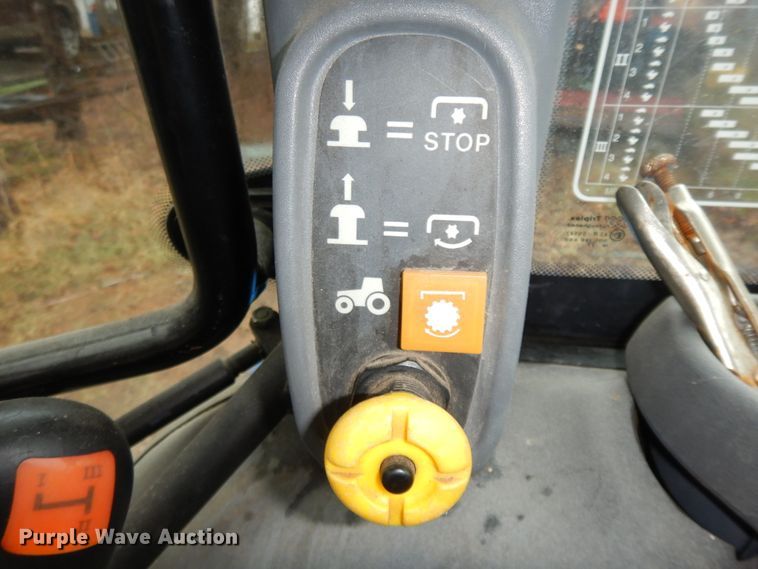 image for item GK9648 New Holland TS100  tractor