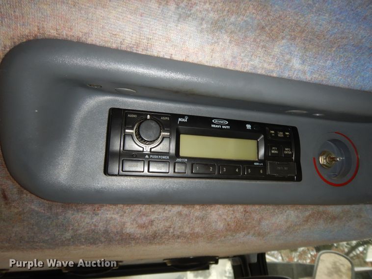 image for item GK9648 New Holland TS100  tractor