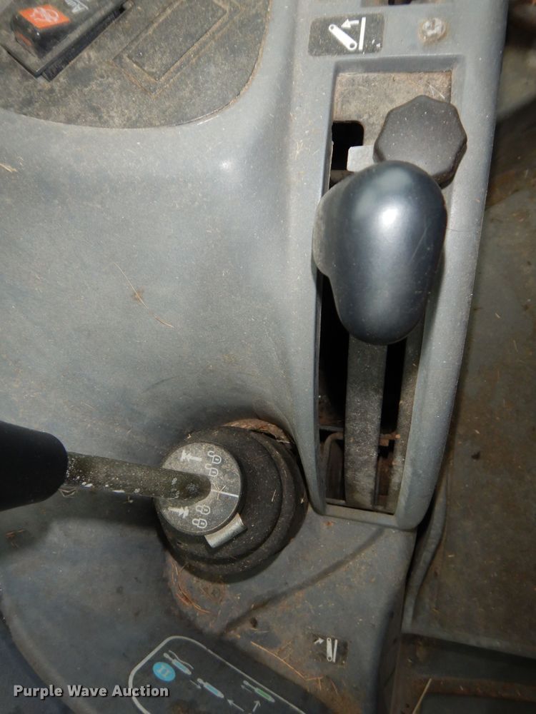 image for item GK9648 New Holland TS100  tractor