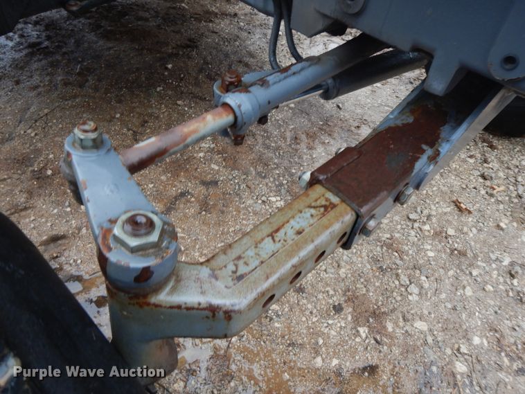 image for item GK9648 New Holland TS100  tractor