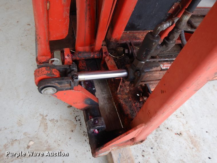 image for item GK9649 Linn Cattle Care squeeze chute