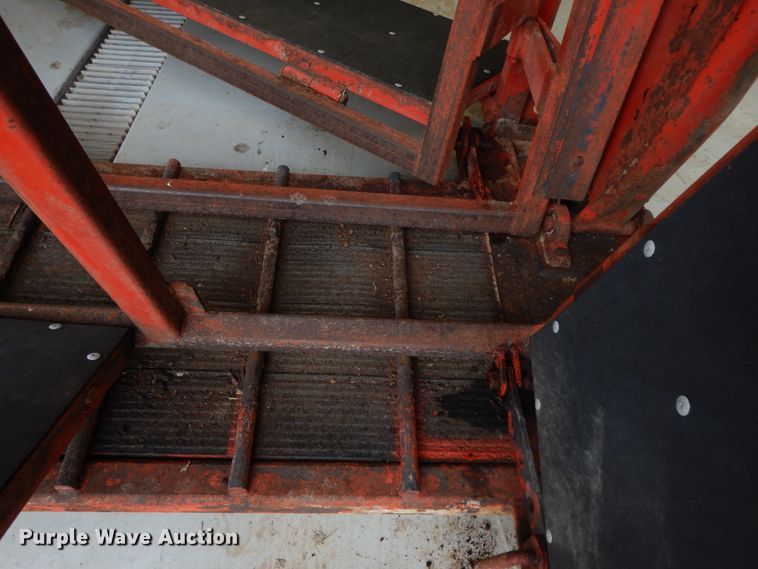 image for item GK9649 Linn Cattle Care squeeze chute