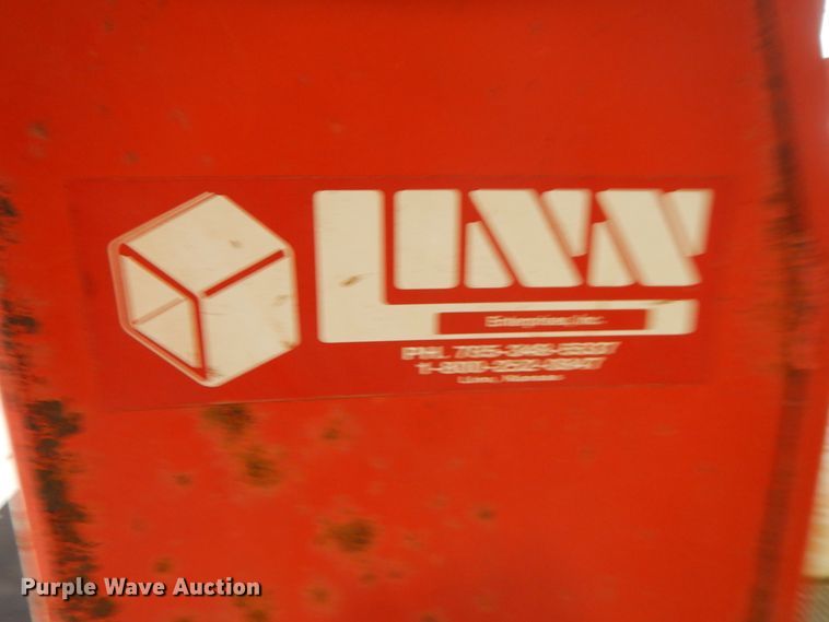 image for item GK9649 Linn Cattle Care squeeze chute