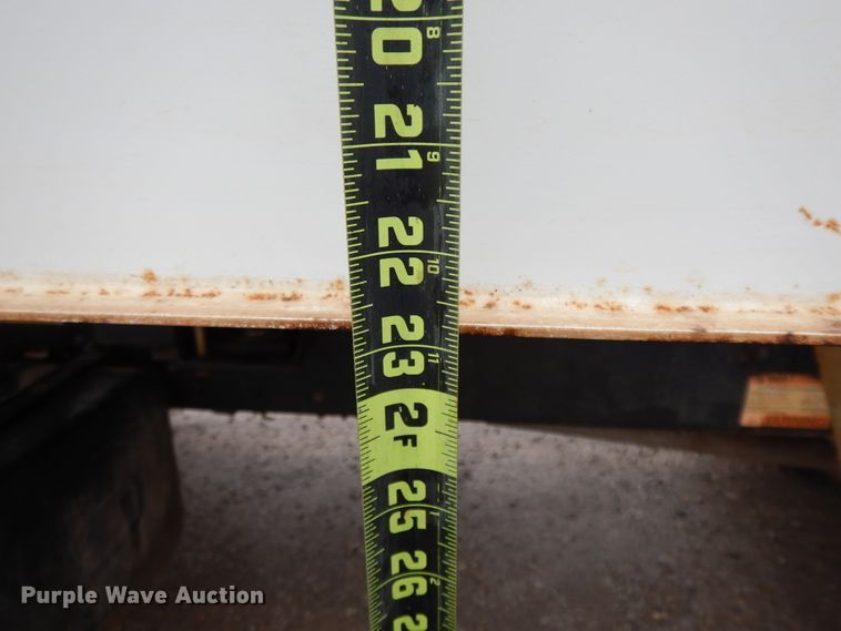 image for item GK9650 2013 Peterbilt 337  feed mixer truck