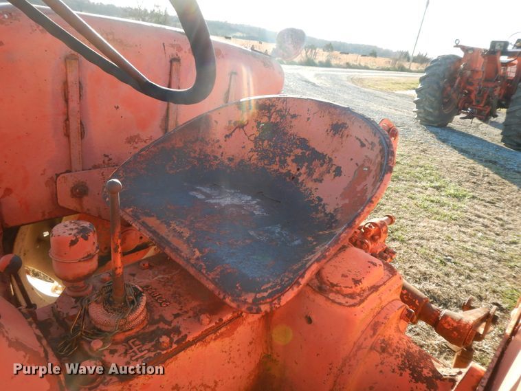 image for item GK9661 Allis Chalmers D17  tractor