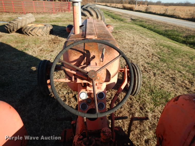image for item GK9661 Allis Chalmers D17  tractor