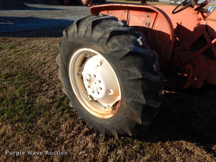 image for item GK9661 Allis Chalmers D17  tractor