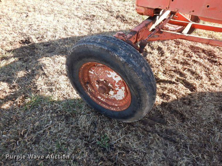 image for item GK9661 Allis Chalmers D17  tractor