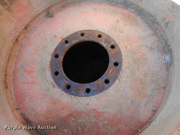 image for item GK9662 (2) 67x34.00-30 tires and wheels