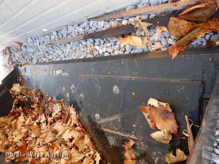 image for item GQ9887 74.5"W bucket