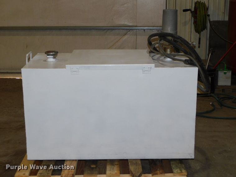 image for item GQ9890 Auxiliary fuel tank