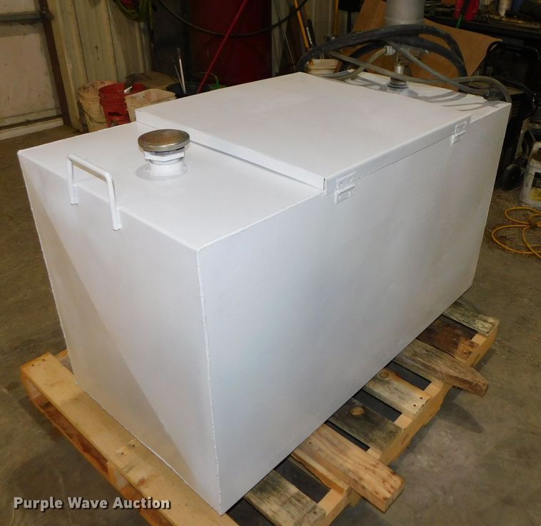 image for item GQ9890 Auxiliary fuel tank