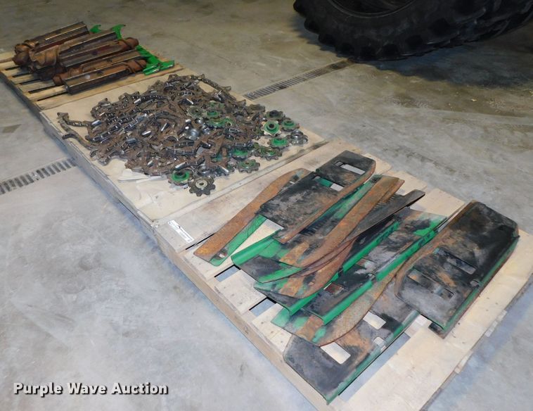 image for item GQ9893 Corn head parts