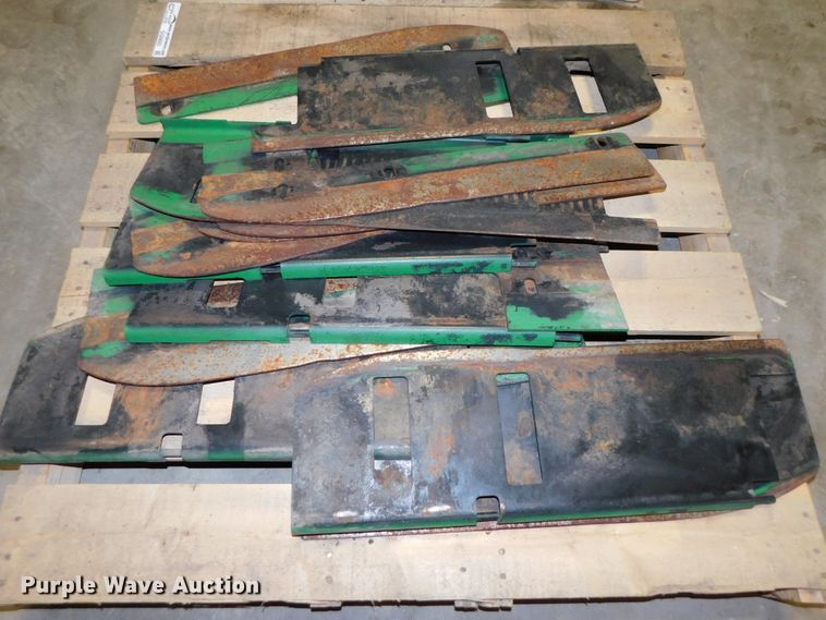 image for item GQ9893 Corn head parts