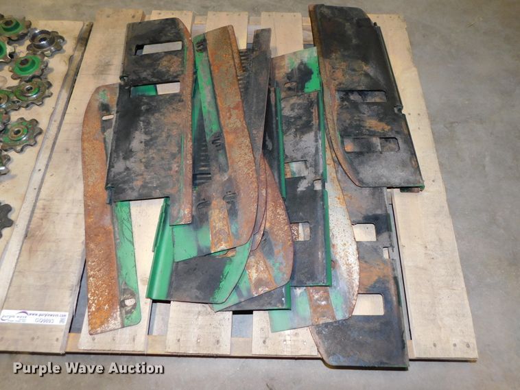 image for item GQ9893 Corn head parts