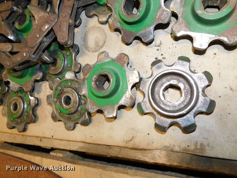 image for item GQ9893 Corn head parts