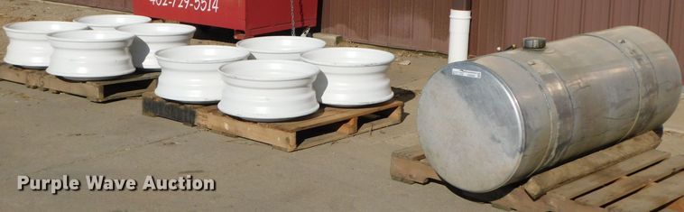 image for item GQ9894 Truck parts